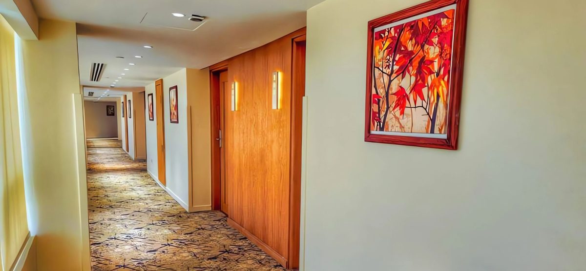 Royal Garden Hotel